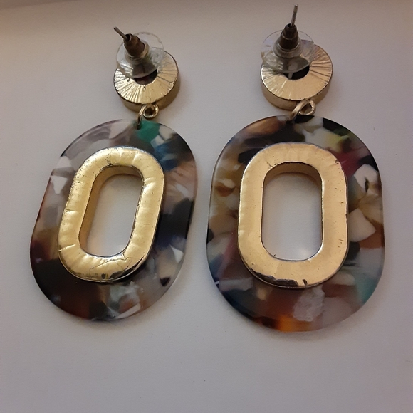Resin Multicolor and Gold Tone Earrings - Picture 3 of 3